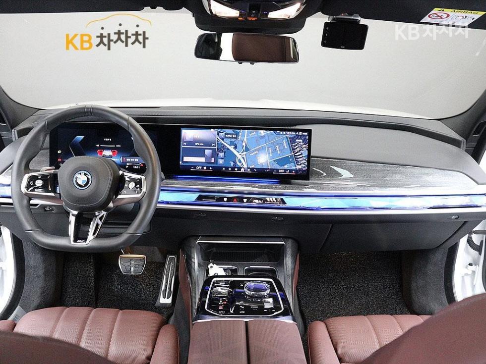 BMW i7 — miniaturë 13