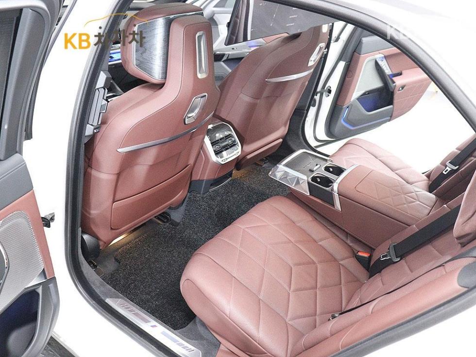 BMW i7 — miniaturë 16