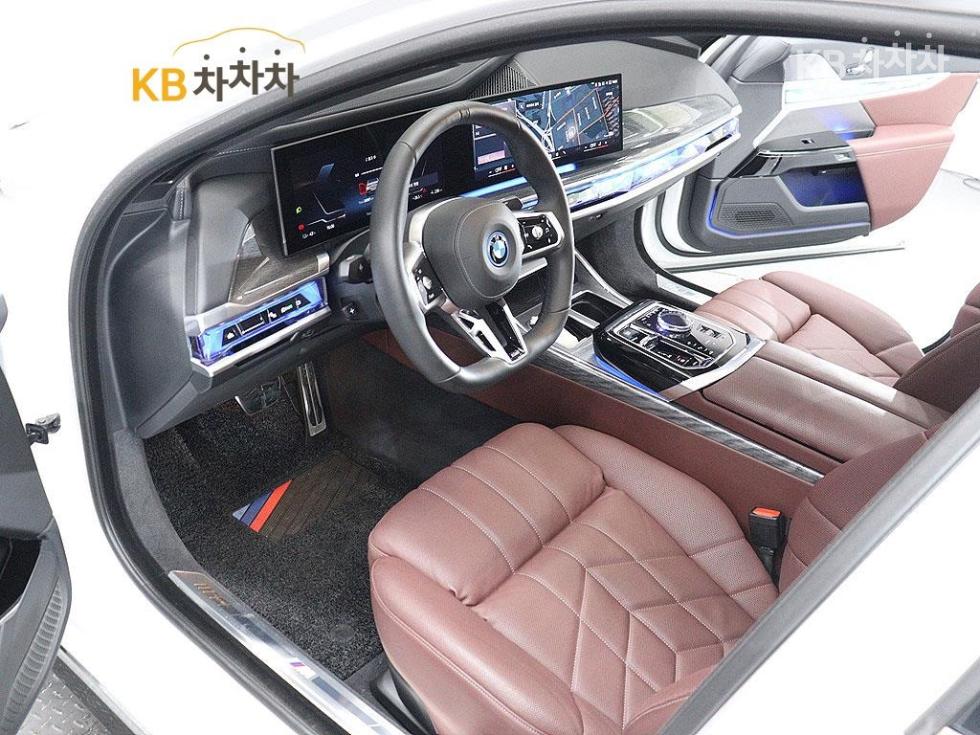 BMW i7 — miniaturë 17