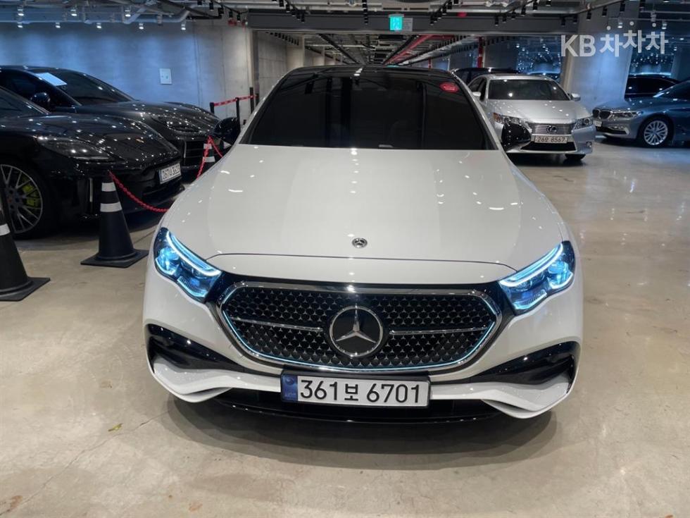 Mercedes-Benz E-klasse — miniaturë 2