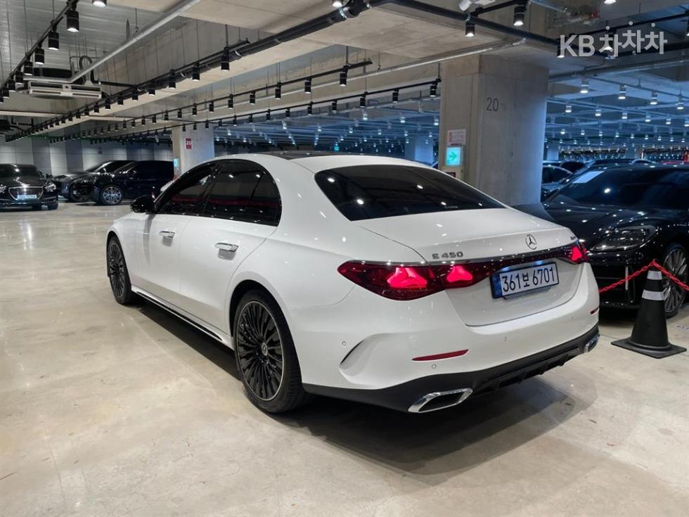 Mercedes-Benz E-klasse — miniaturë 5