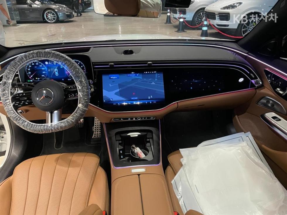 Mercedes-Benz E-klasse — miniaturë 11