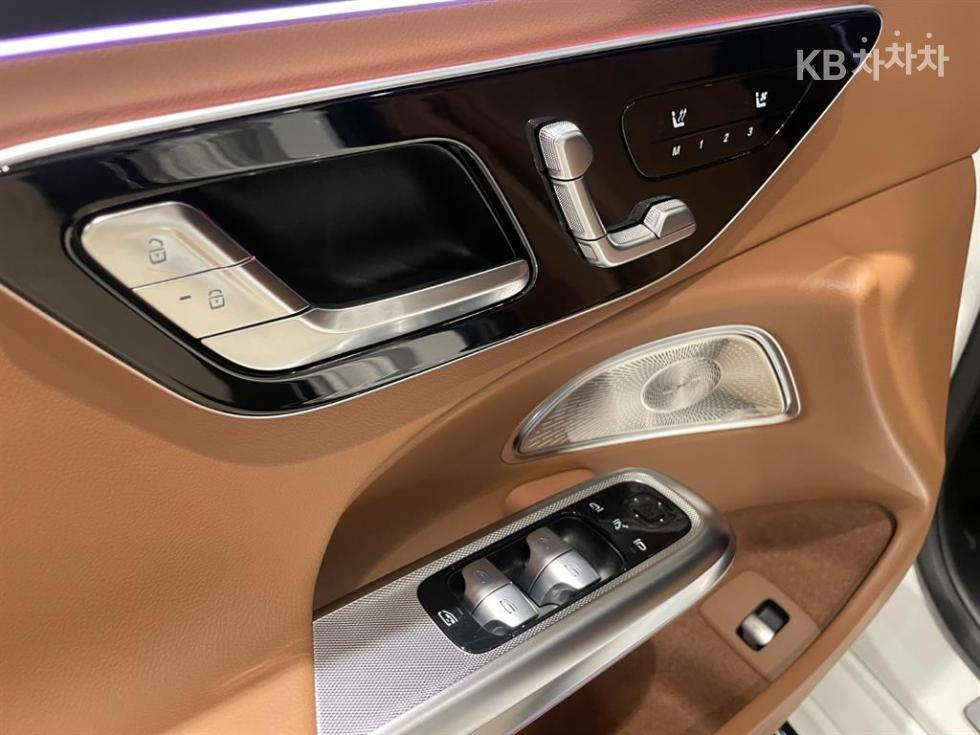 Mercedes-Benz E-klasse — miniaturë 12