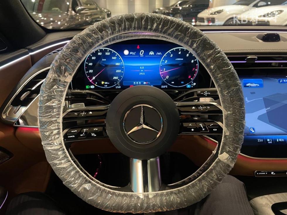 Mercedes-Benz E-klasse — miniaturë 17