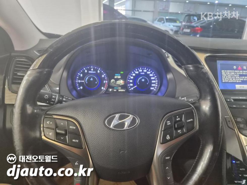 Hyundai Grandeur — miniaturë 10