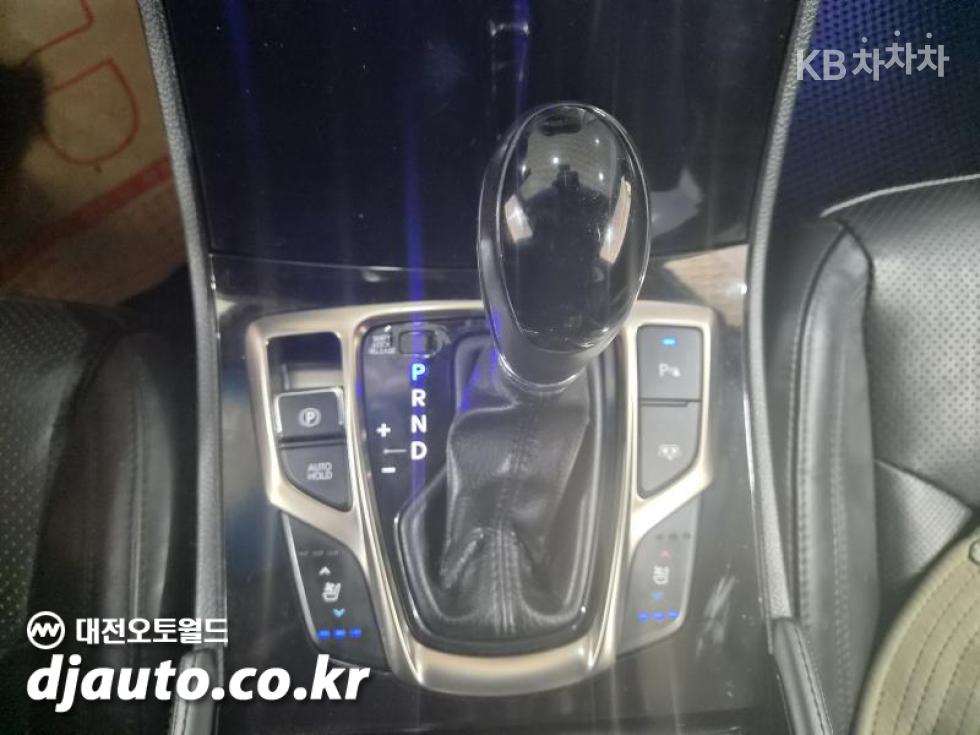Hyundai Grandeur — miniaturë 13