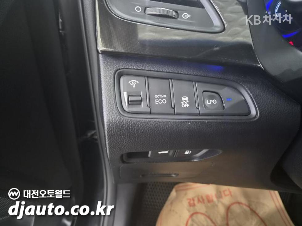 Hyundai Grandeur — miniaturë 16