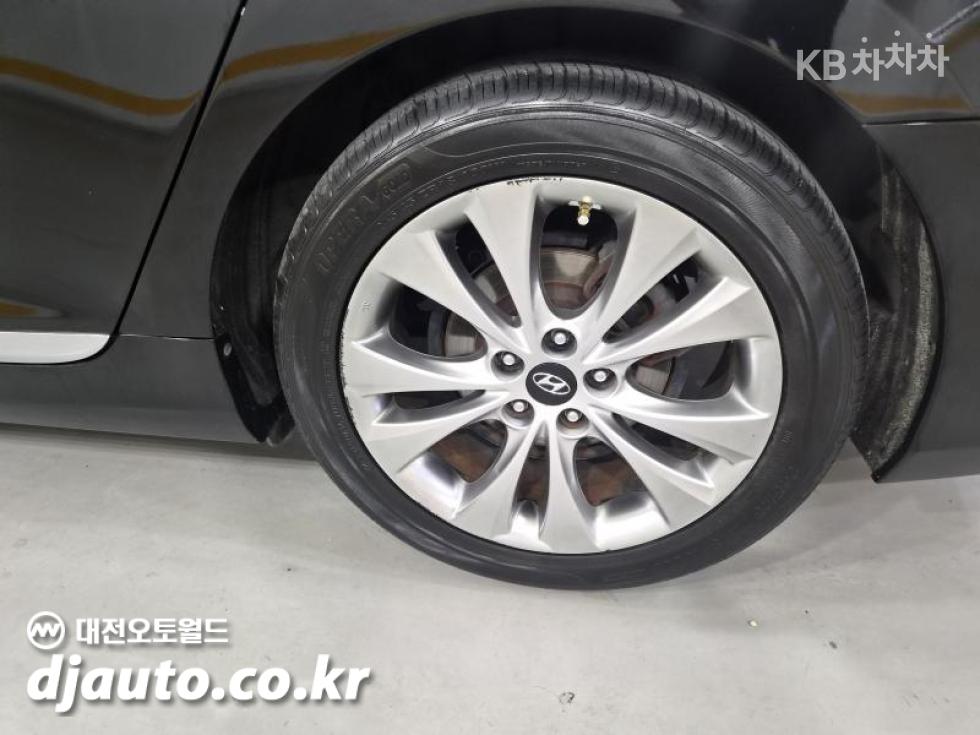 Hyundai Grandeur — miniaturë 17