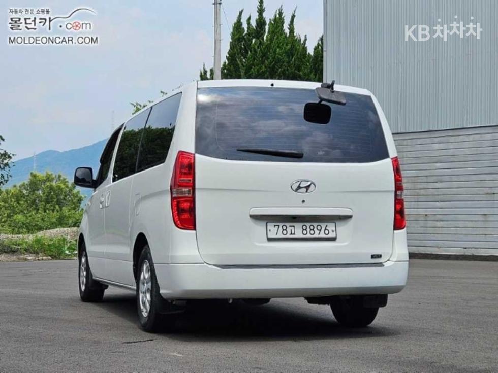 Hyundai Starex — miniaturë 4
