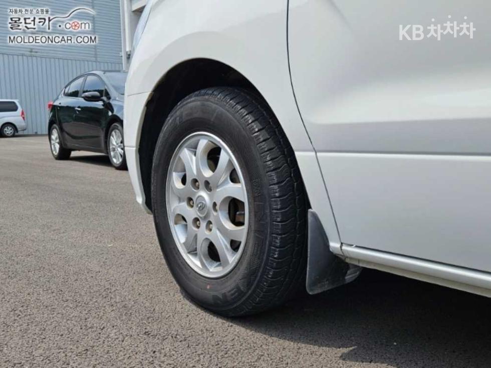 Hyundai Starex — miniaturë 6