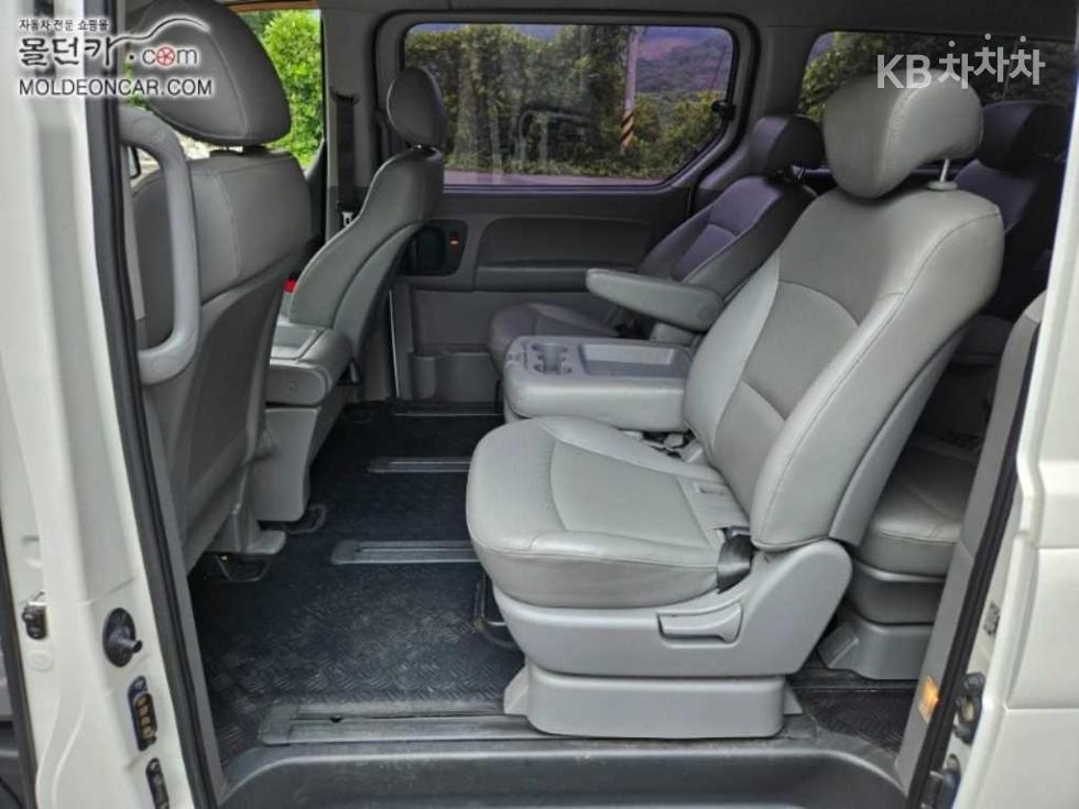 Hyundai Starex — miniaturë 16