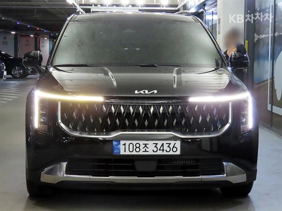 Kia Carnival — miniaturë 2