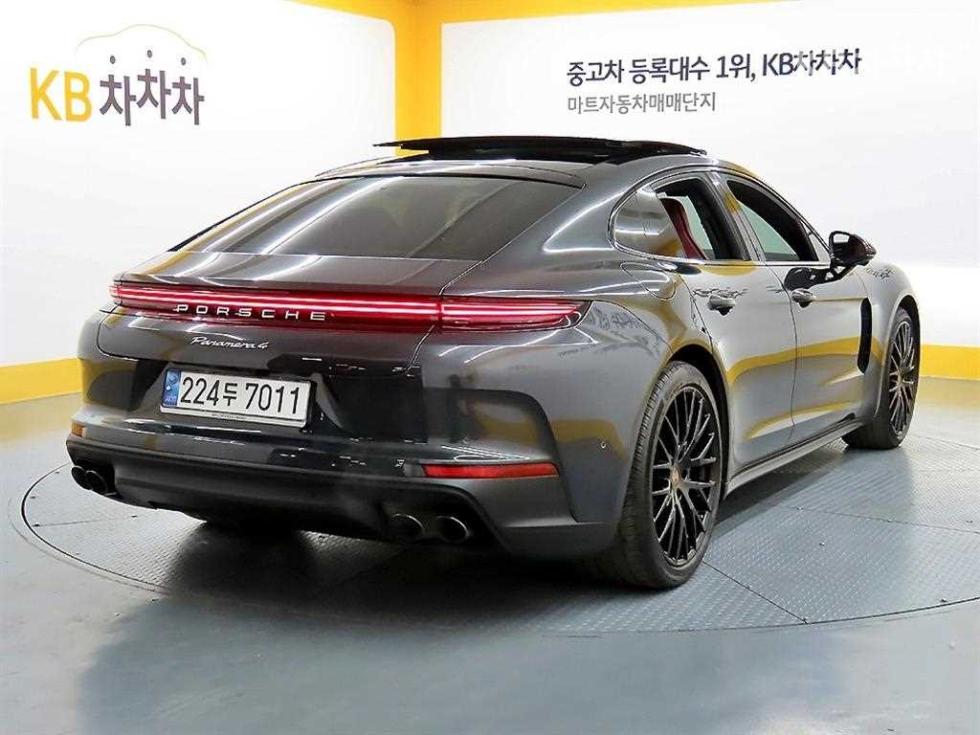 2024 Porsche (971) photo