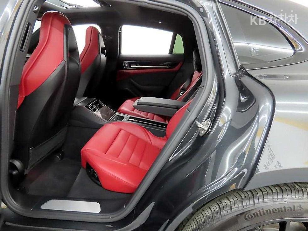 2024 Porsche (971) photo