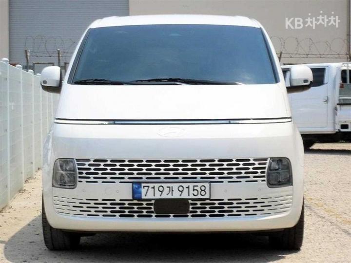 Hyundai Staria 3.5 lpg  11  mordern — foto 1