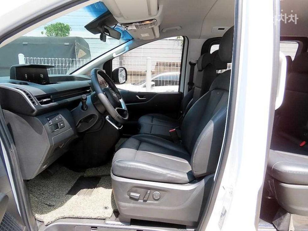 Hyundai Staria — miniaturë 5