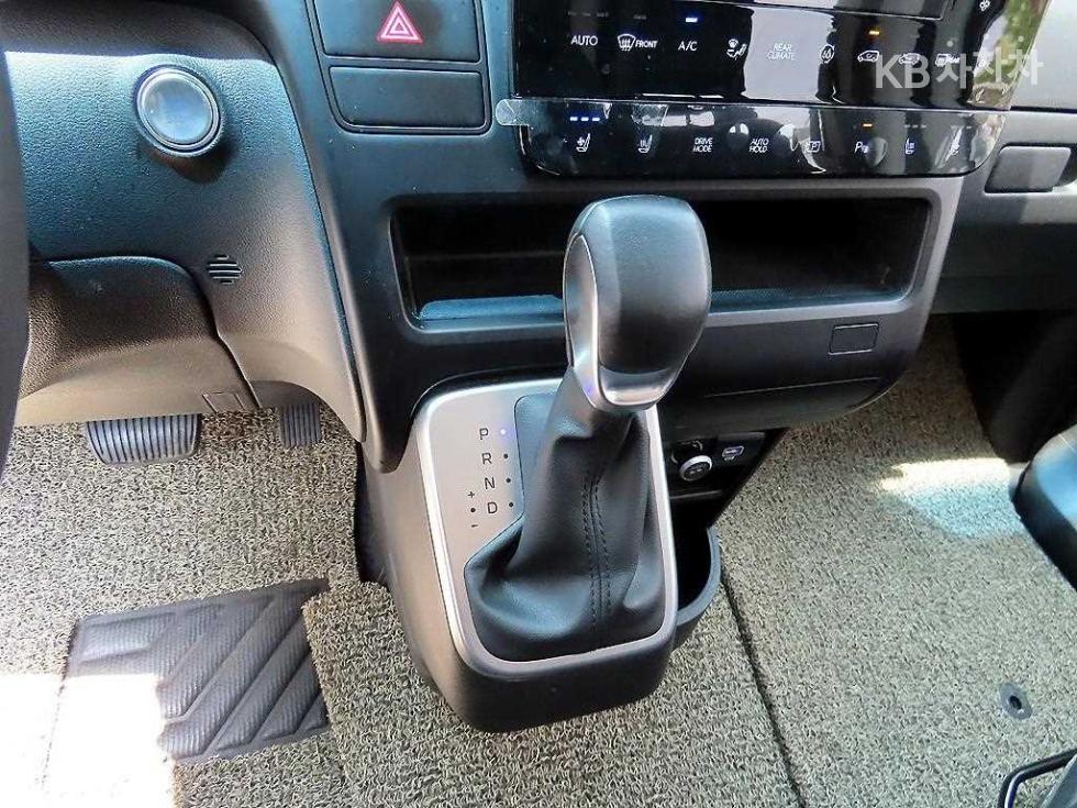 Hyundai Staria — miniaturë 11