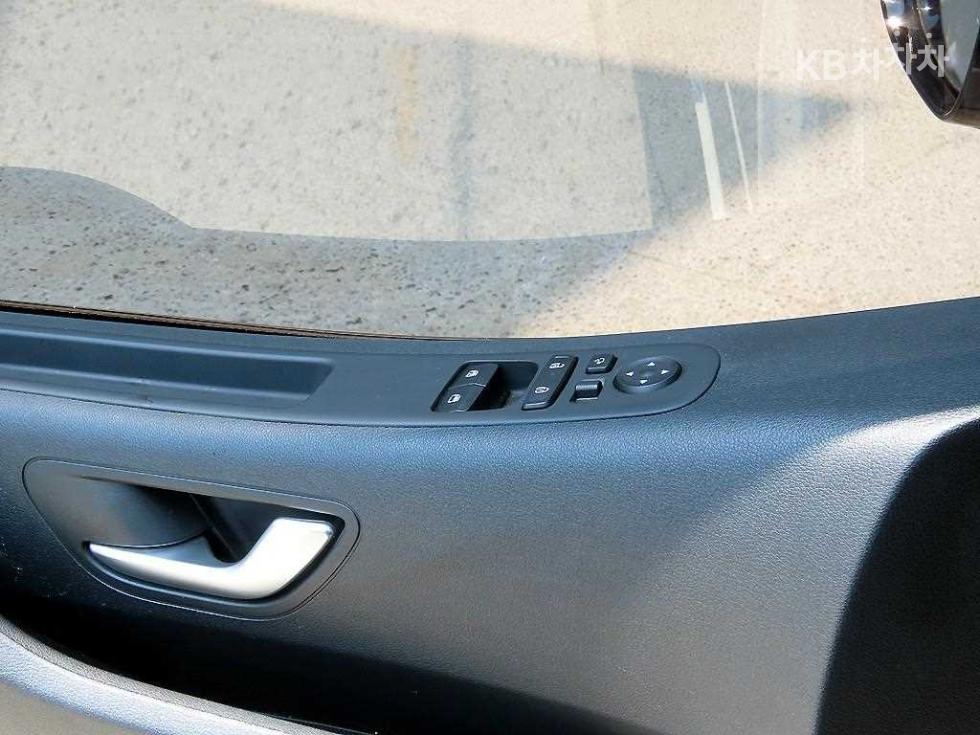 Hyundai Staria — miniaturë 12