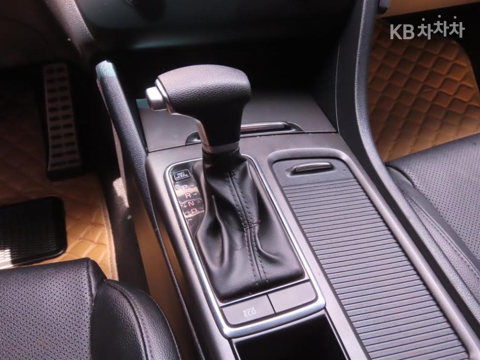 Kia K5 — miniaturë 11