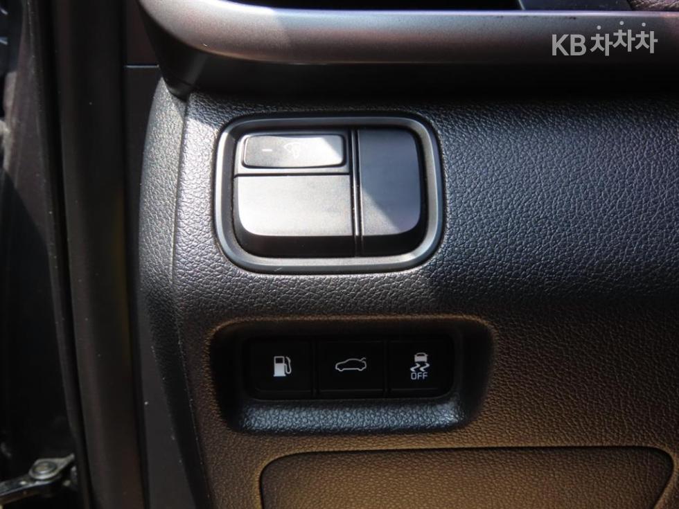 Kia K5 — miniaturë 13