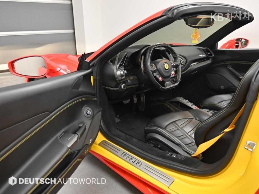 Ferrari 488 — miniaturë 11