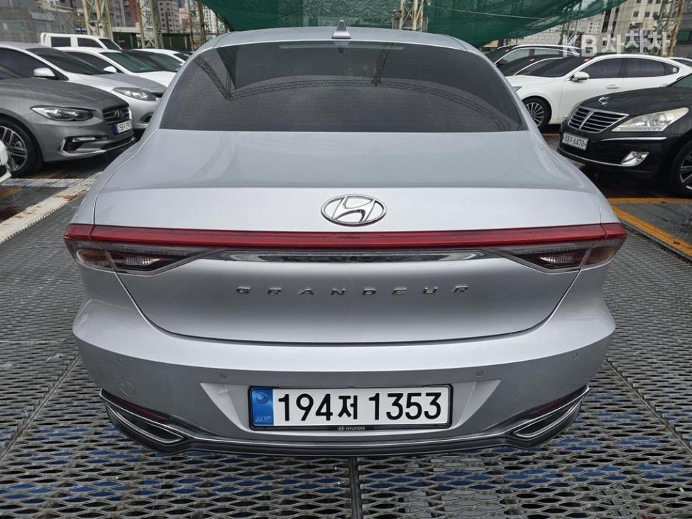 Hyundai Grandeur — miniaturë 3