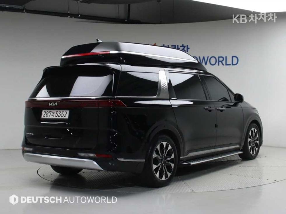 Kia Carnival — miniaturë 2