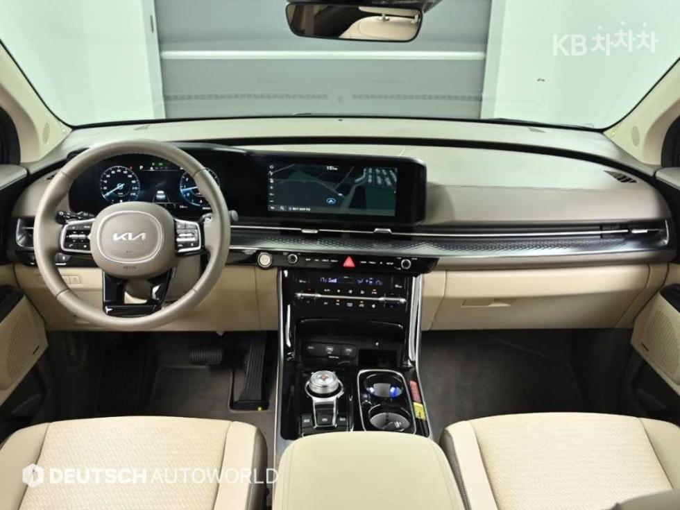 Kia Carnival — miniaturë 7