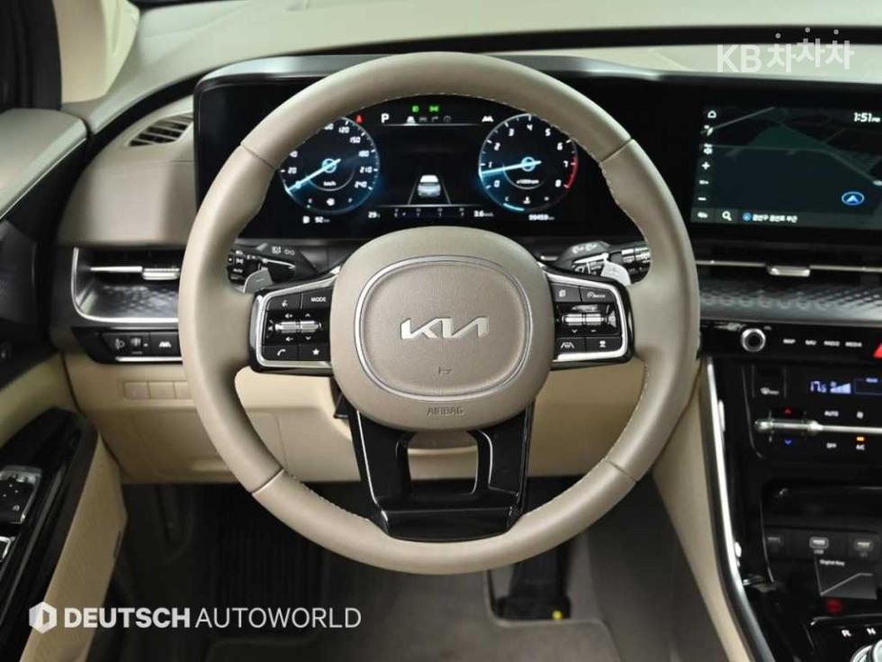 Kia Carnival — miniaturë 13