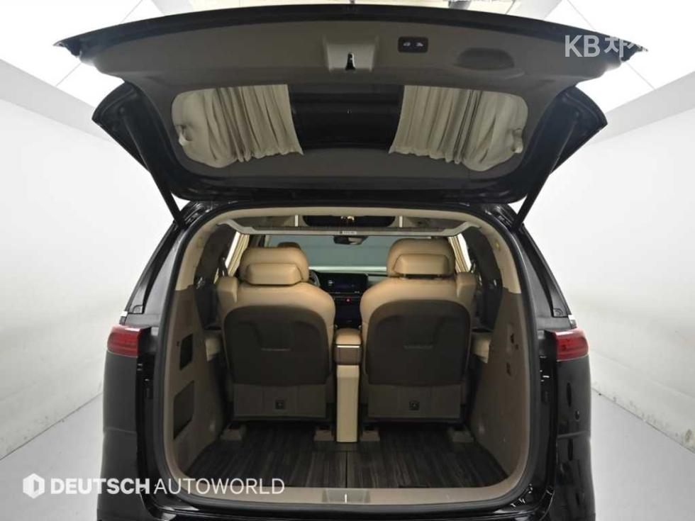 Kia Carnival — miniaturë 19
