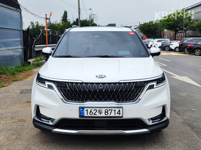 Kia Carnival — miniaturë 3