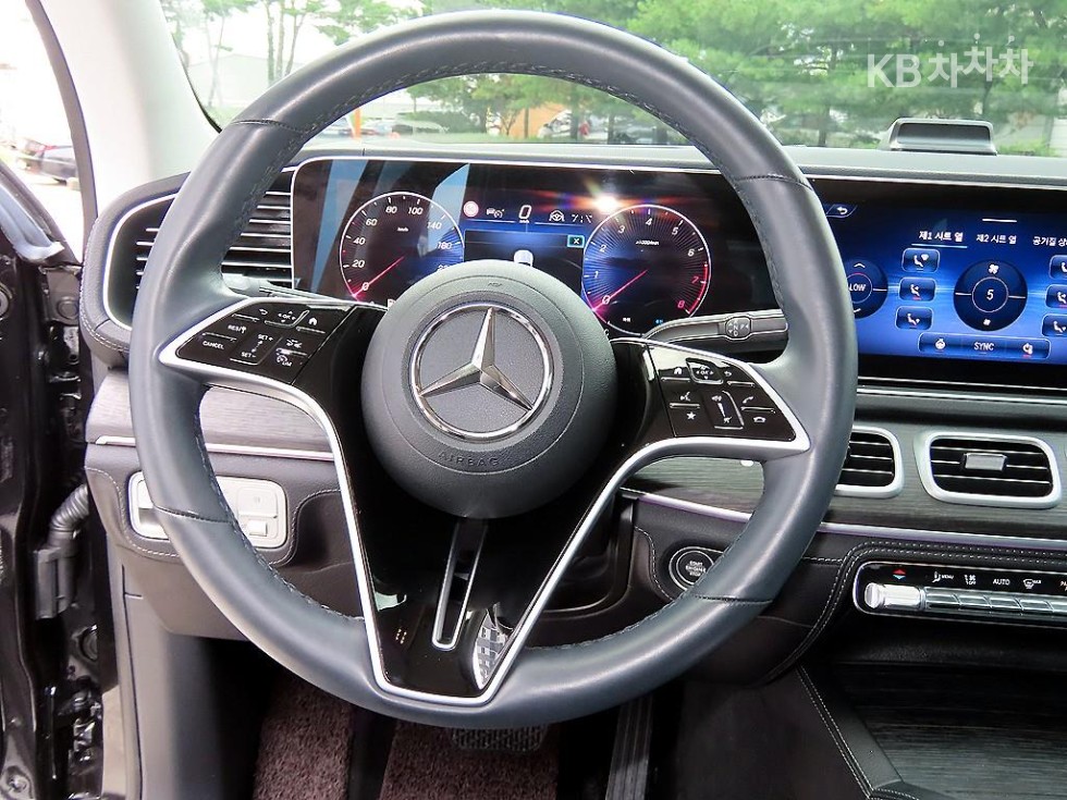 Mercedes-Benz GLE — miniaturë 8