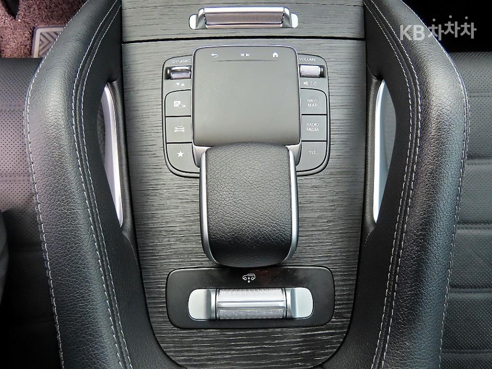 Mercedes-Benz GLE — miniaturë 13