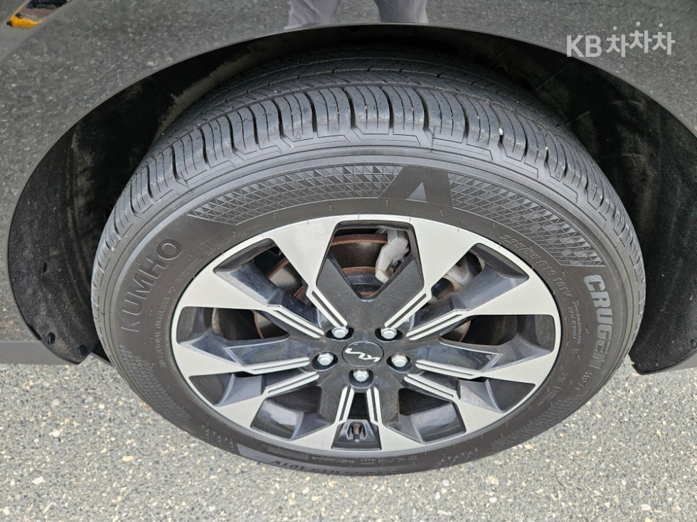 Kia Carnival — miniaturë 24