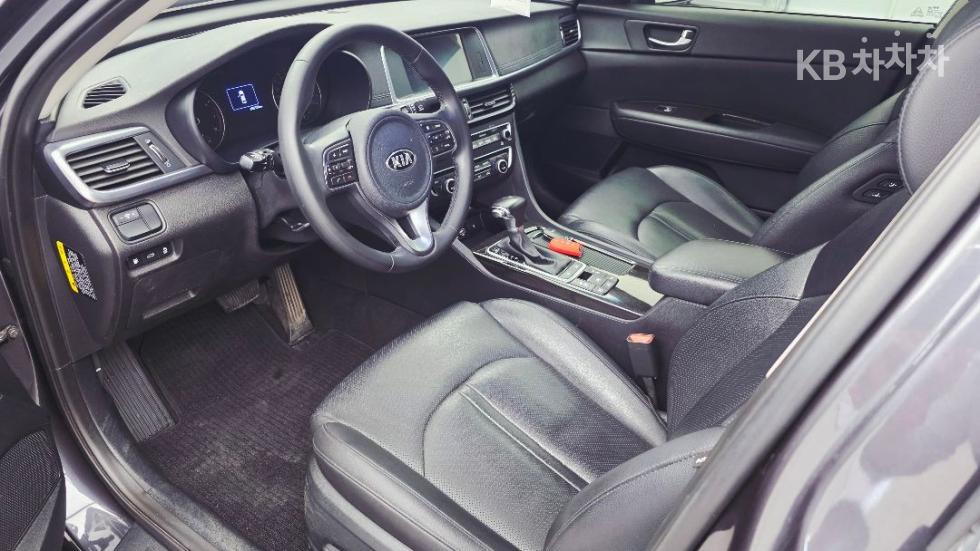 Kia K5 — miniaturë 9