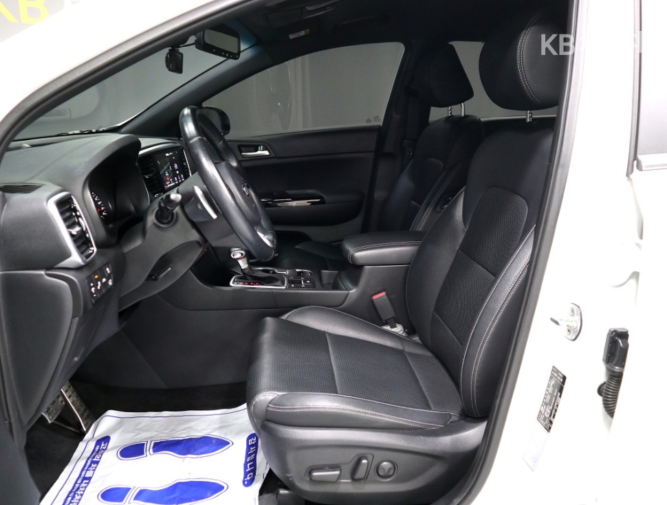 Kia Sportage — miniaturë 9