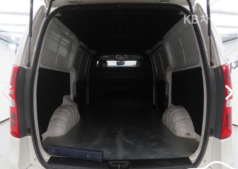 Hyundai Starex — miniaturë 18