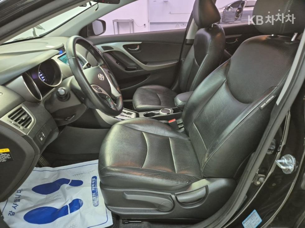 Hyundai Avante — miniaturë 11