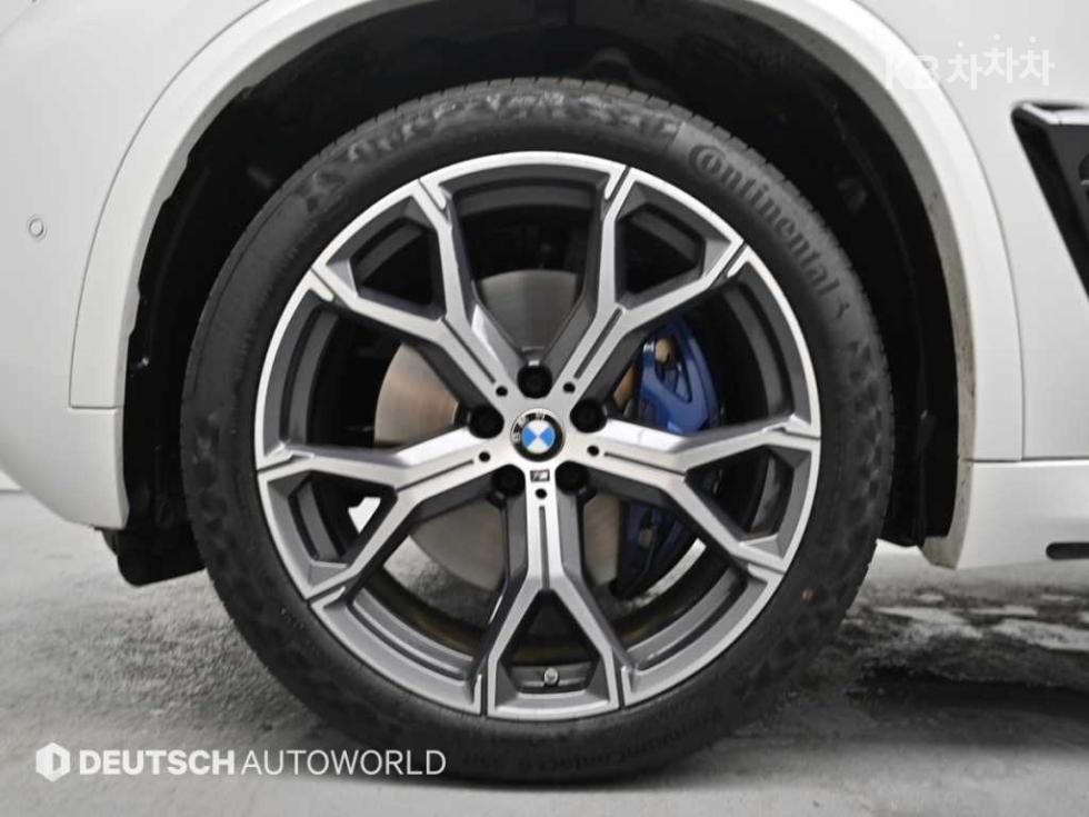 BMW X5 — miniaturë 5