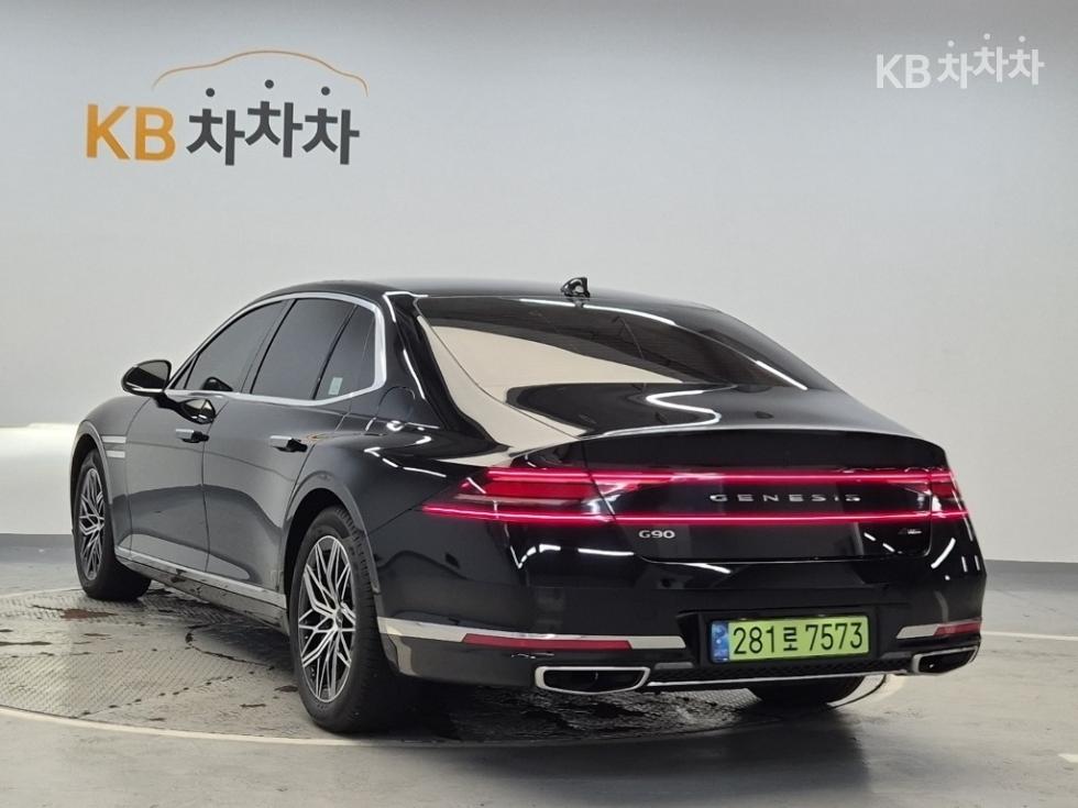 Genesis G90 — miniaturë 2