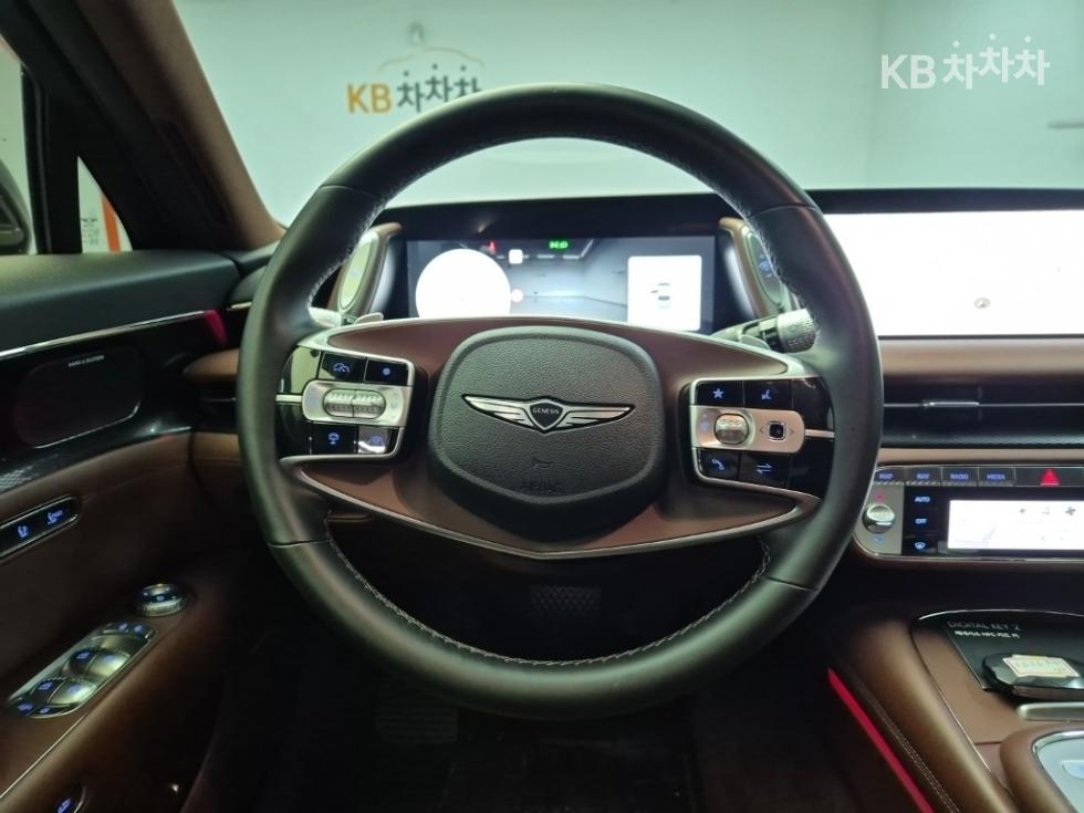 Genesis G90 — miniaturë 9