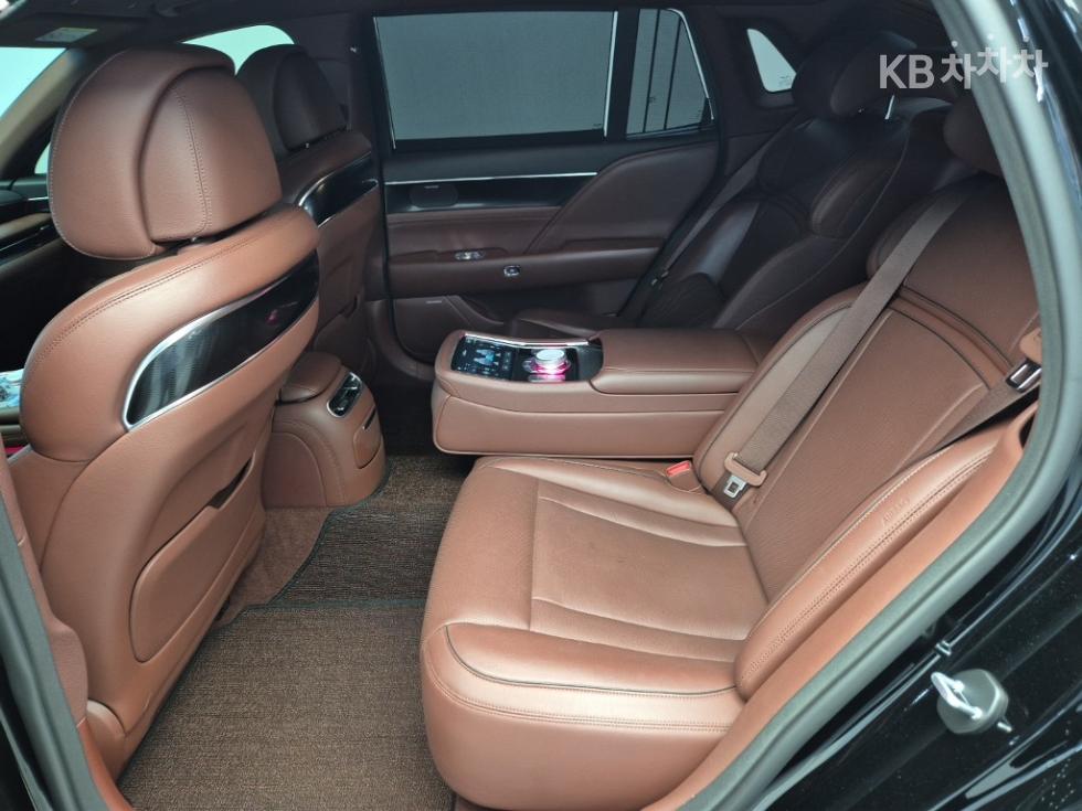 Genesis G90 — miniaturë 12