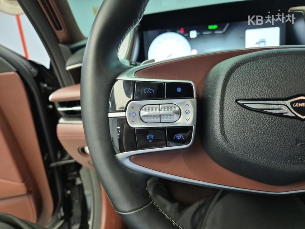 Genesis G90 — miniaturë 15