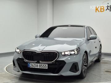 BMW 5er 523d xDrive M Sport — foto 1