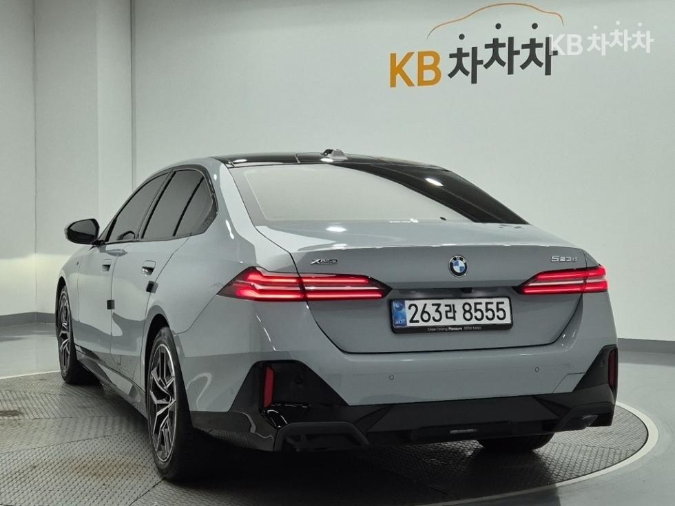 BMW 5er — miniaturë 2