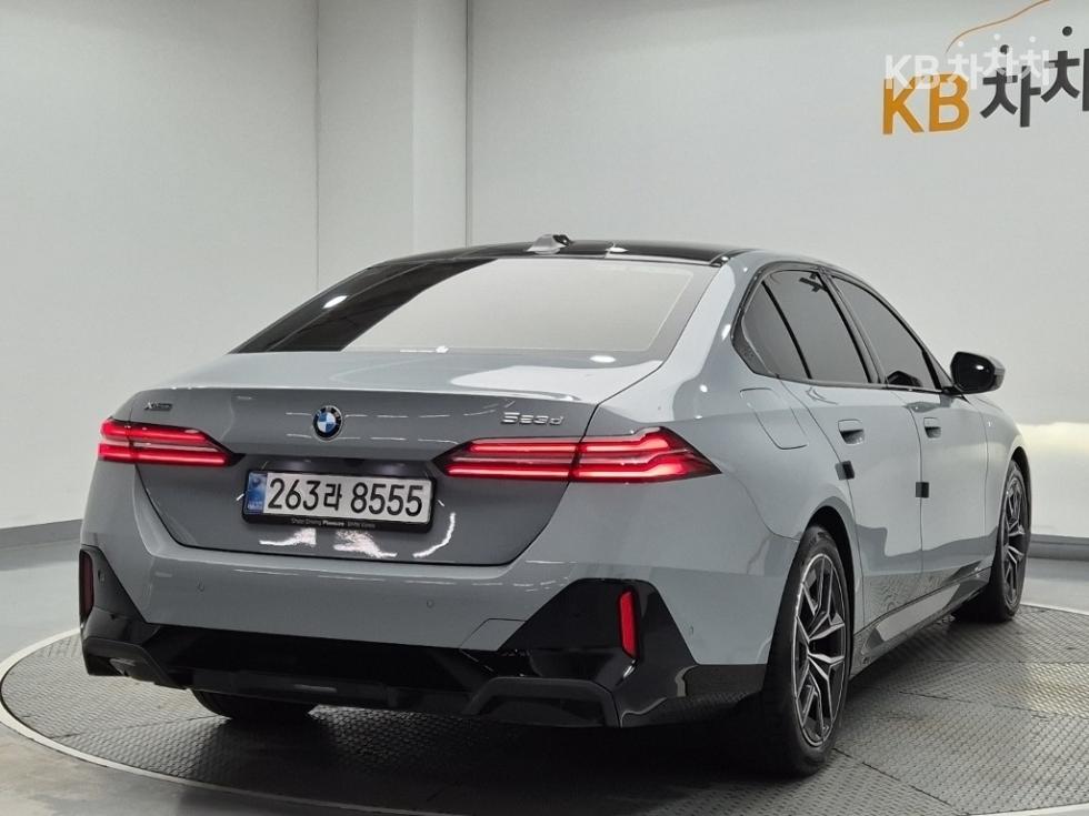 BMW 5er — miniaturë 3