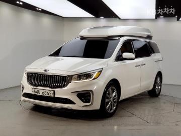 Kia Carnival 하이리무진 2.2 디젤 9인승 — foto 1