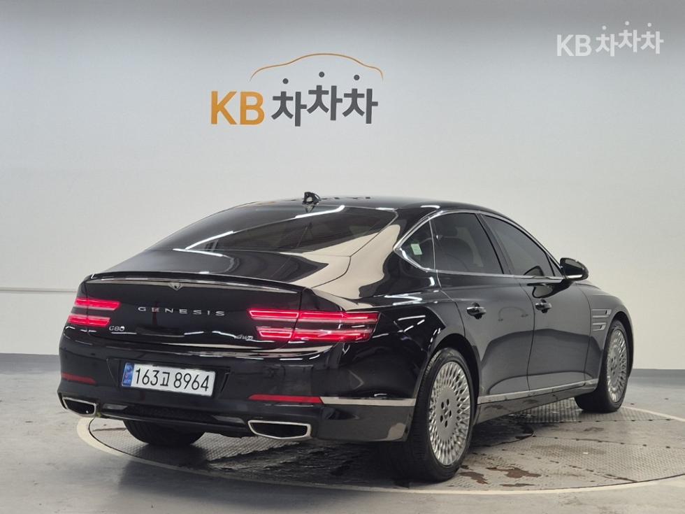 Genesis G80 — miniaturë 3