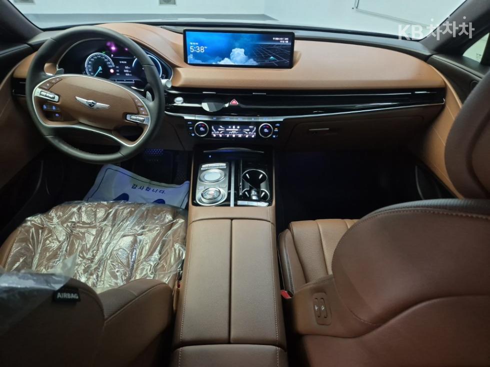 Genesis G80 — miniaturë 7