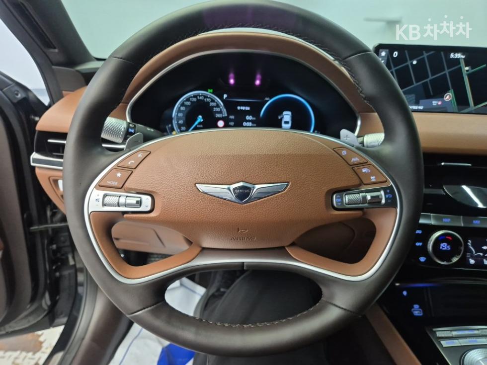 Genesis G80 — miniaturë 9